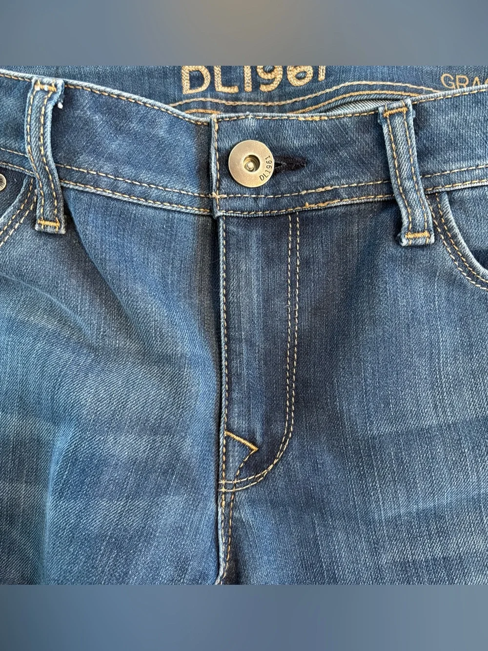DL1961 Grace high rise Straight Leg Jeans in Dark Blue Wash - Picture 5 of 10